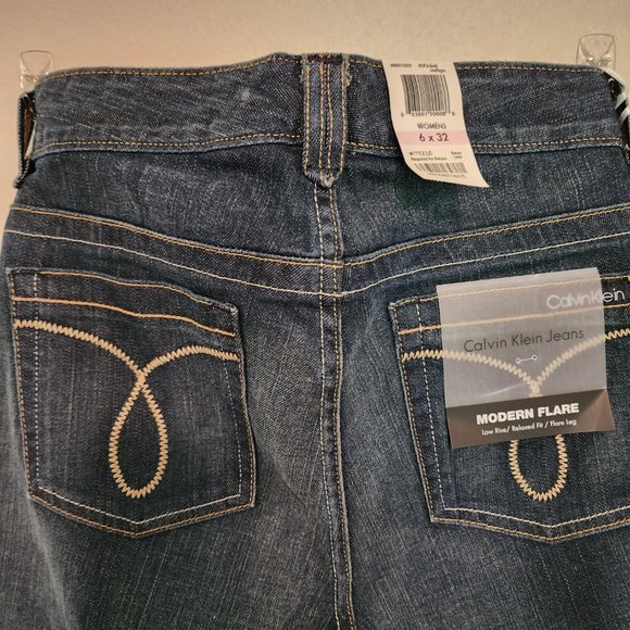 Calvin Klein Modern Flare Womens blue denim Jeans,‎ size 6 flare leg - Picture 3 of 7